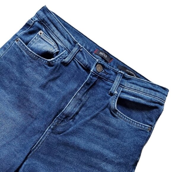 𝅺bdg HIGHWAISTED GIRLFRIEND DENIM JEANS - Picture 5 of 6